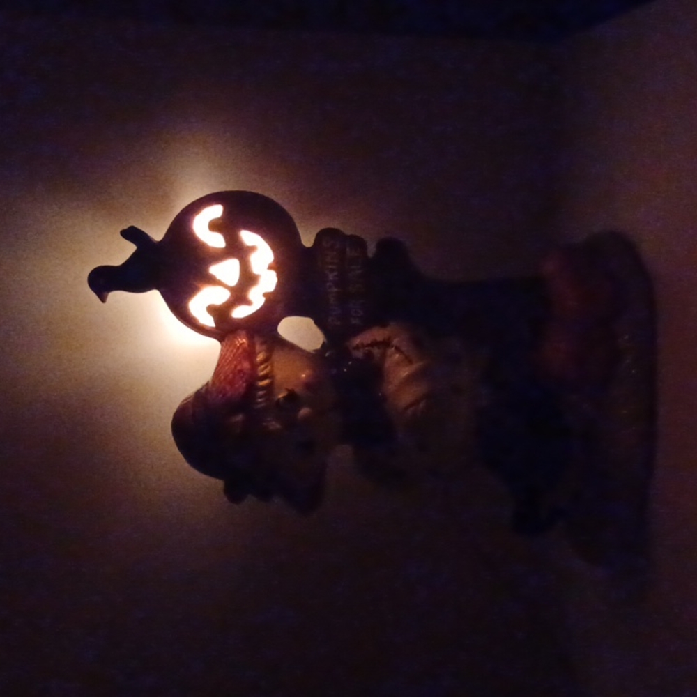 Vintage Halloween ceramic scarecrow &pumpkin tree figure electric lamp 11 1/2 in
